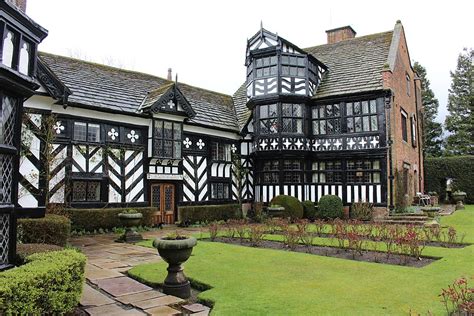 tudor manor house history